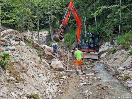 Sanacijska obnova vodotokov in hudournikov po poplavah (2)